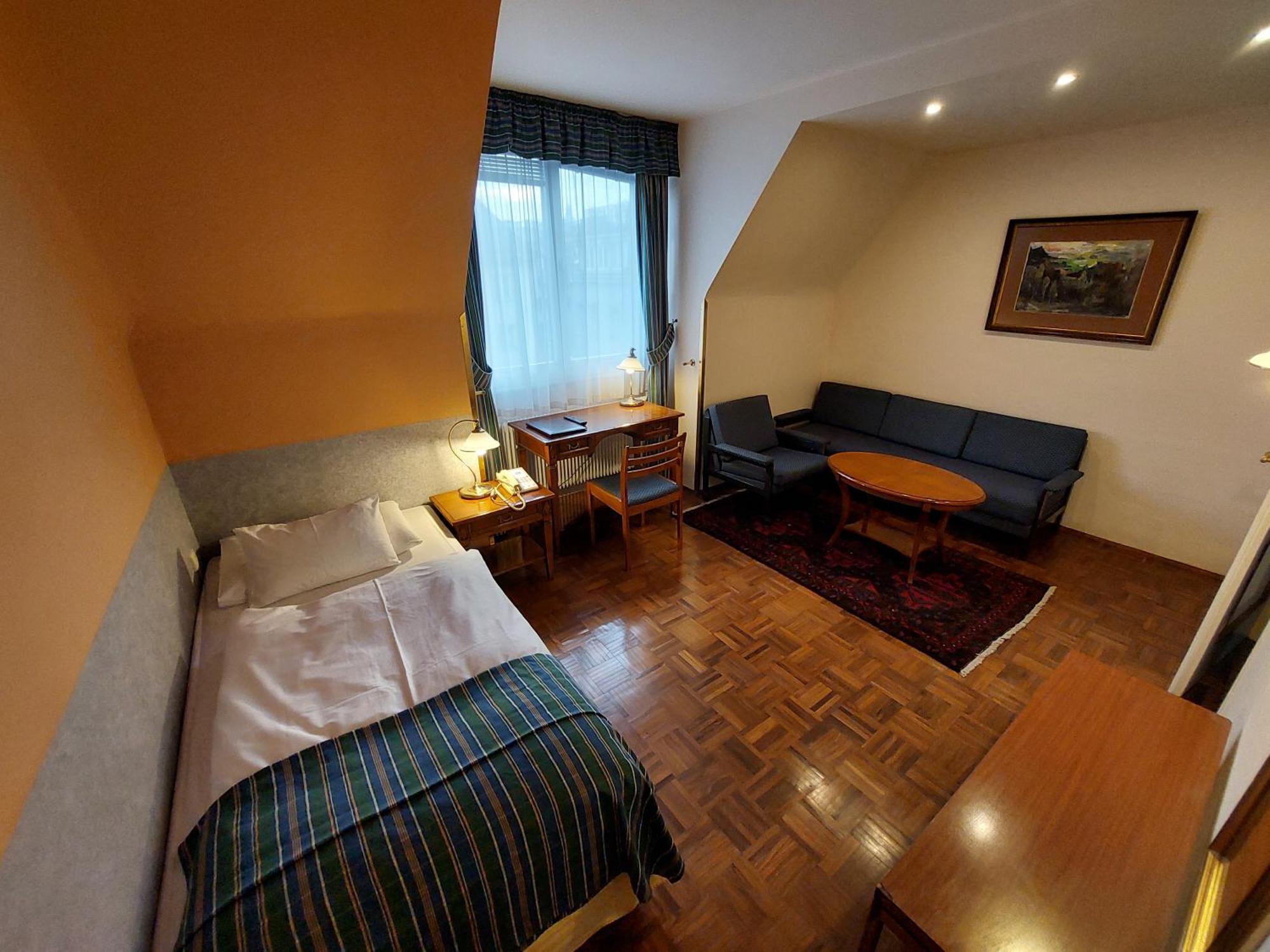 Single Room